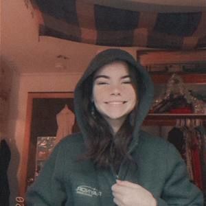 Meet your Posher, Chelsey